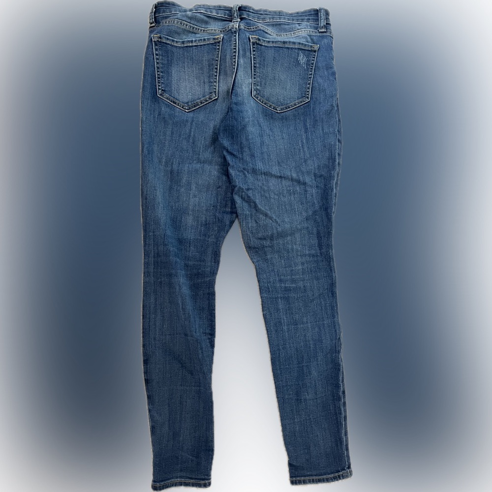 Jeans - Picture 3 of 3
